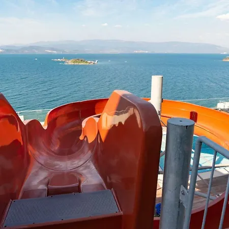 Bodrum Adabuku Luks 2+1 Ozel Plaj Ve Havuzlu Villa *